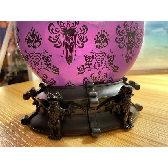 DISNEY MADAME LEOTA HAUNTED MANSION LIGHT UP DISC SNOW GLOBE CRYSTAL BALL New in - Picture 4 of 10